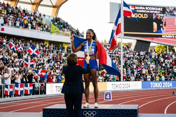 Marileidy Paulino recibe distinci…