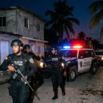 operativo-policial-boca-chica-detenidos-armas-drog