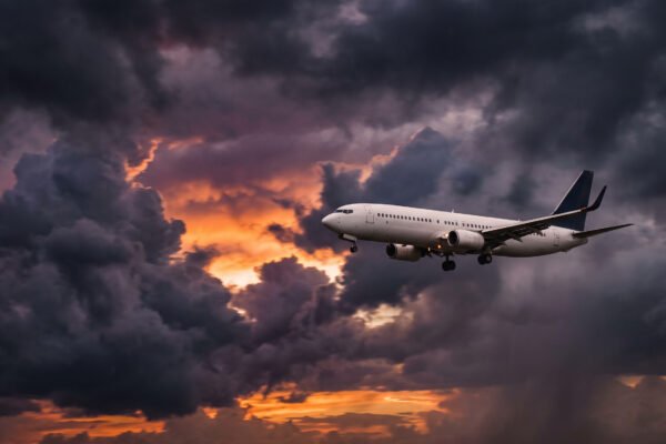 Copiloto de Flydubai ataca al capitán con un hacha en pleno vuelo hacia Israel