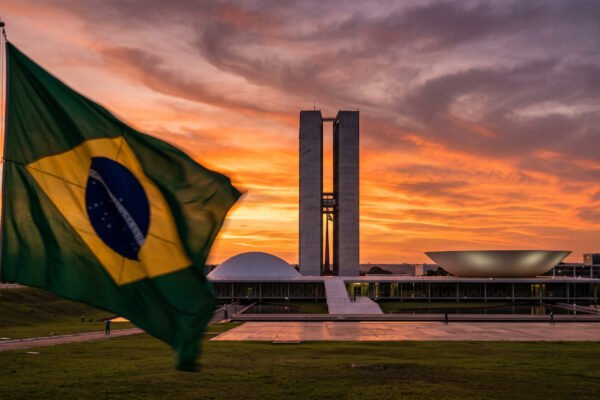 Jair Bolsonaro consolida su poder en el Congreso de Brasil tras contundente primera vuelta