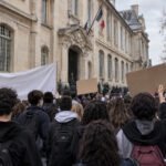 caos francia protestas escuelas 2026