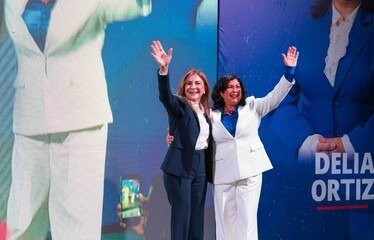 Delia Ortiz se suma con su equipo al proyecto presidencial de Carolina Mejía