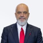 Edi Rama rechaza renunciar pese a la ola de protestas estudiantiles en Albania Edi Rama, primer ministro de Albania, en un retrato oficial