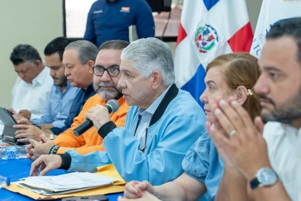 Comisión Aeroportuaria presenta a los veedores de las obras de AERODOM en el AILA