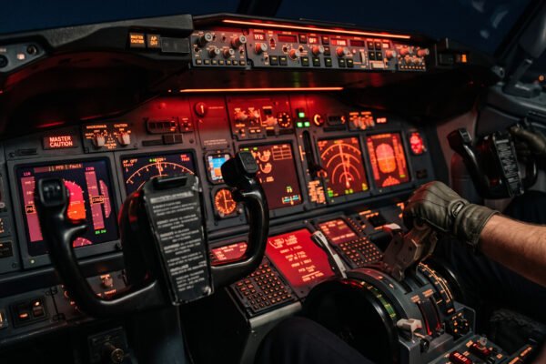 incidente flydubai copiloto ataque 2026