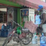 Crisis Económica: Botellones de agua alcanzan los 130 pesos en el Gran Santo Domingo precio-botellon-agua-130-pesos-santo-domingo