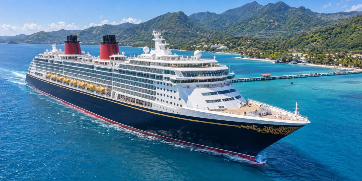 Histórico: Disney Cruise Line llega por primera vez a la República Dominicana