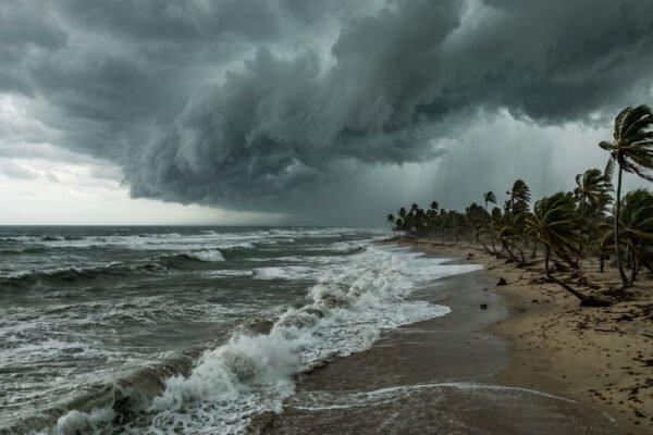 tormenta tropical isaias amenaza huracan rd